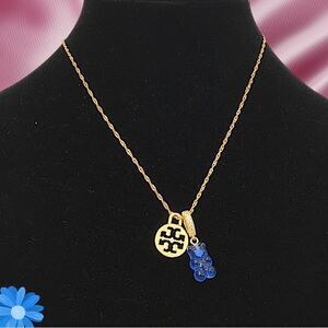 TORY BURCH 18K GOLD LOGO CHARM WITH NOSTALGIC GUMMY BEAR CHARM PENDANT N…